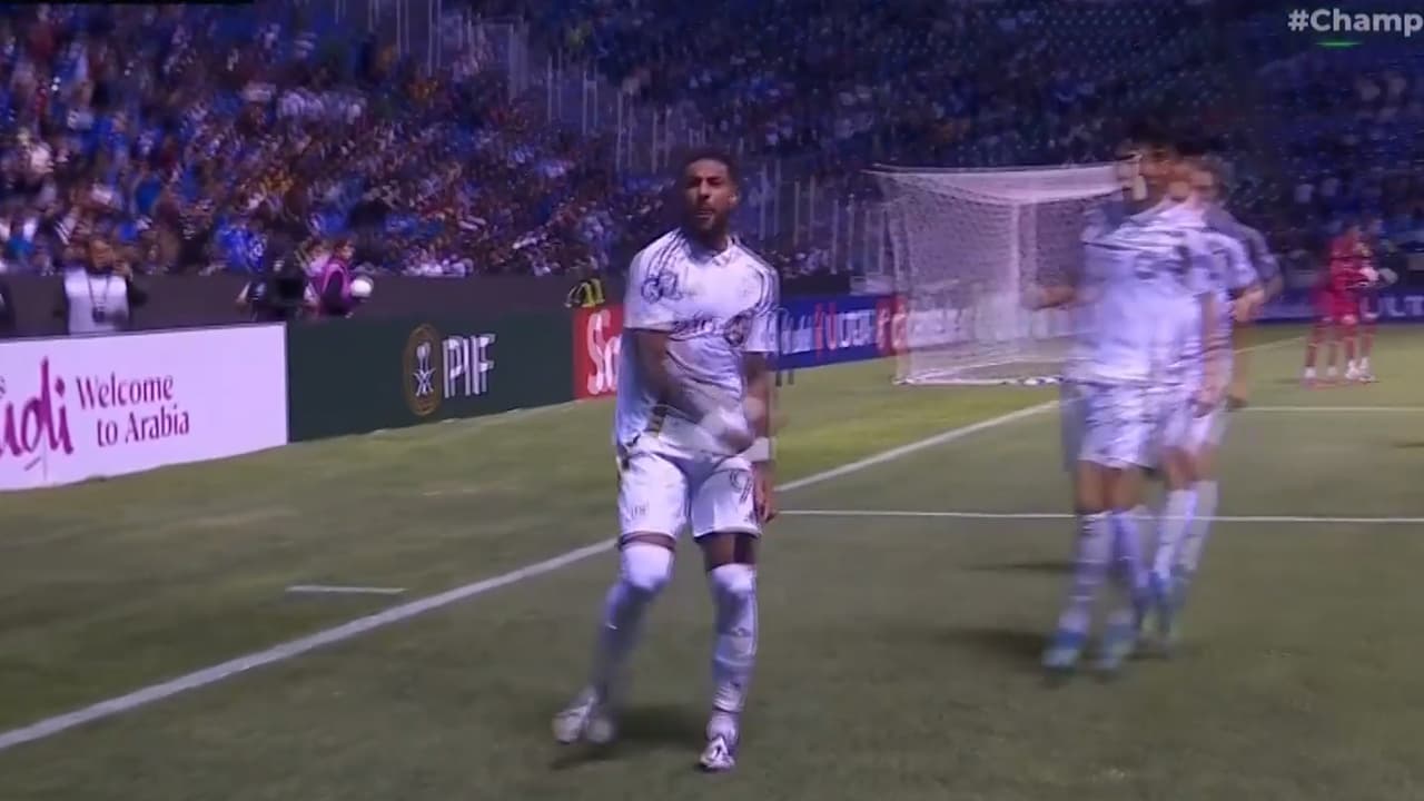 ¡Penal y gol de Bouanga que elimina a Cruz Azul del torneo de Concacaf!