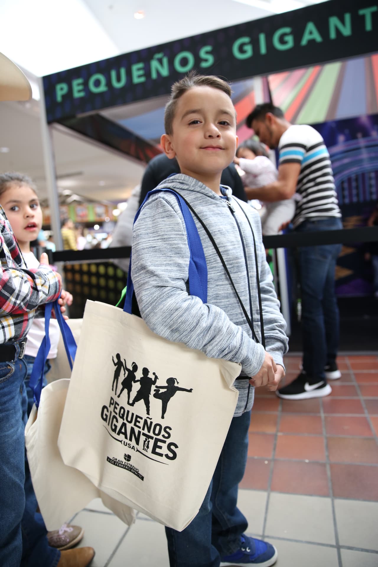 Algunos niños las portaron orgullosamente.