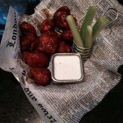 Fox & Hound Dirección: 12802 Gulf Freeway, Houston, TX 77034 Teléfono: 281-481-0068