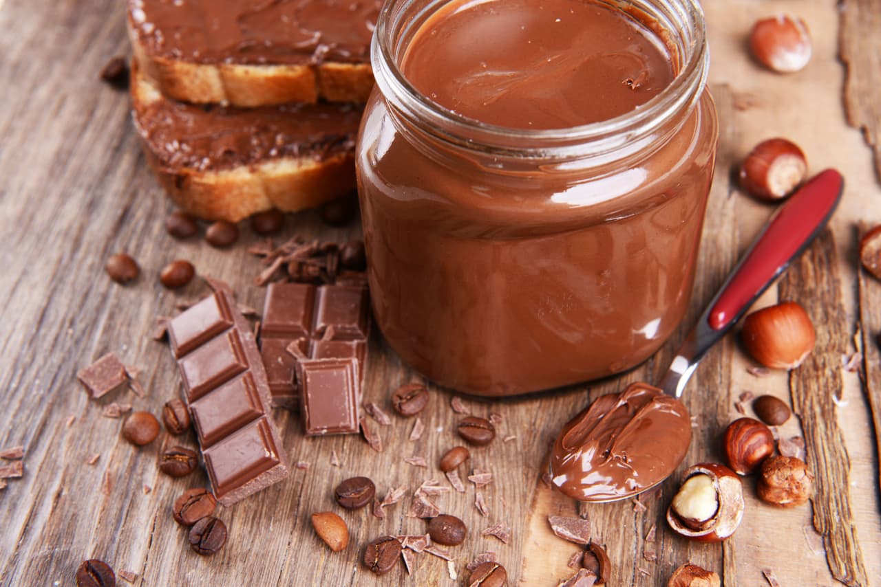 <b>Crema de chocolate y avellana.</b> La crema de chocolate y avellana es uno de los postres favoritos de los más pequeños de la casa, por lo que también se las podrías preparar con leche caliente.