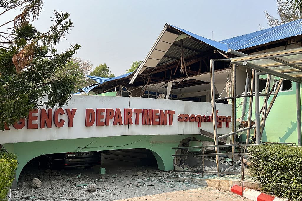 El hospital al que eran trasladados los heridos también fue devastado por el terremoto. (Photo by Sebastien BERGER / AFP) (Photo by SEBASTIEN BERGER/AFP via Getty Images)