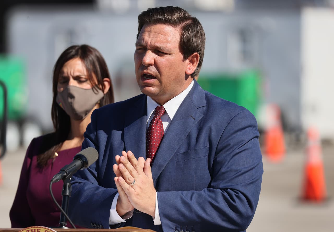 ¿Cuándo comenzarán a vacunar a los menores de 65 años en Florida? DeSantis dice que la fecha se acerca