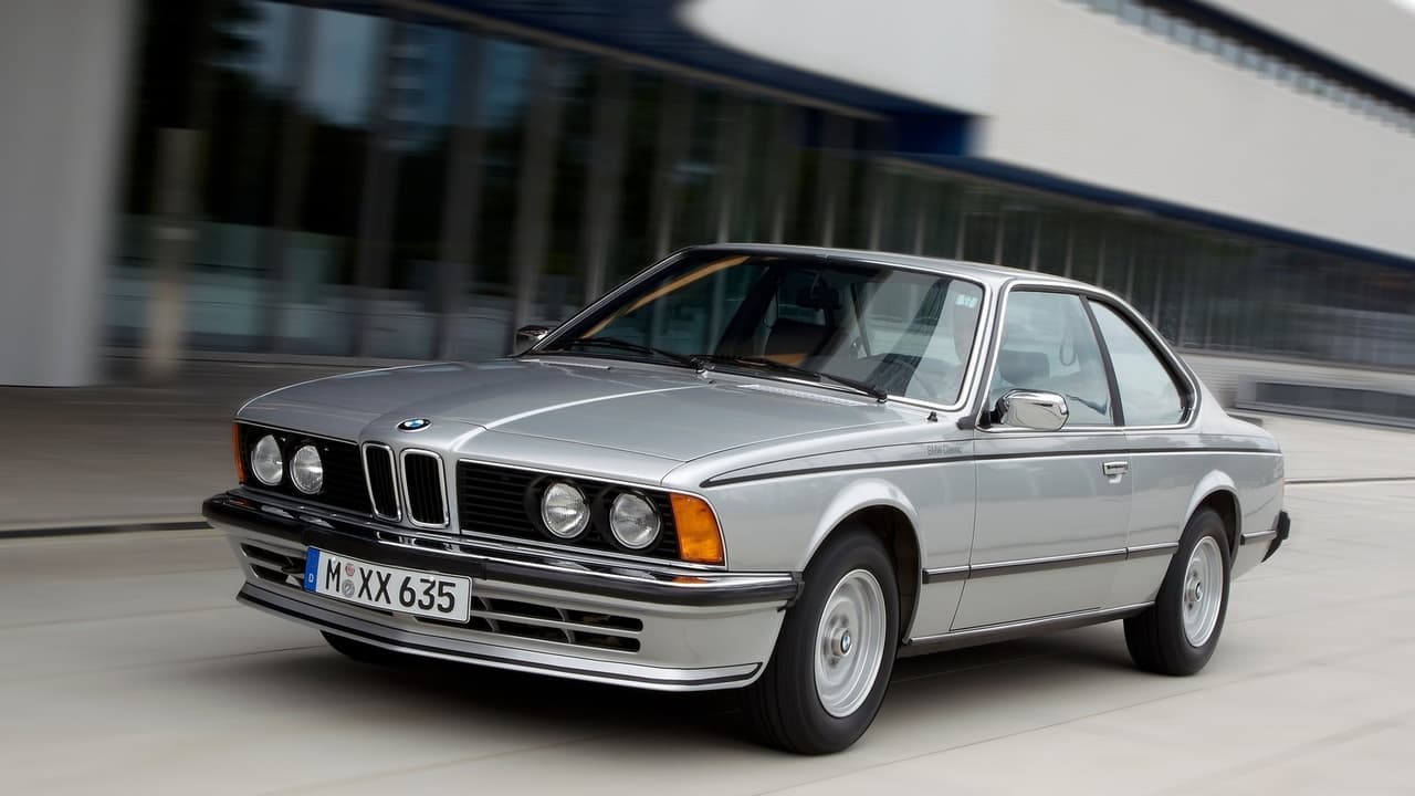 BMW dio origen a la primera generación del Serie 6 coupé en 1978, bajo el nombre de 635CSi, conocido internamente como E24. Este modelo fue fabricado hasta 1989.