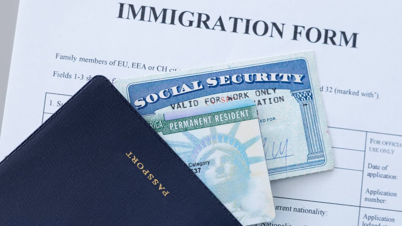 Efectos de la nueva regla de carga pública entre inmigrantes en Arizona