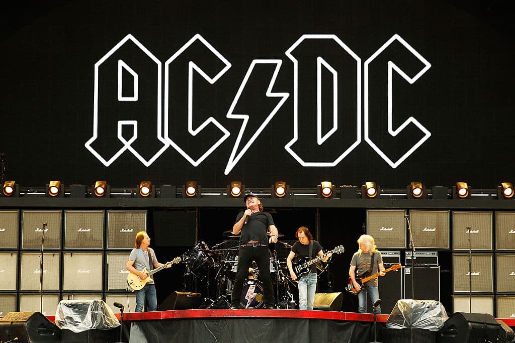 <b>AC/DC</b> no solo son una emblemática banda de rock, sino que los australianos también se destacan como empresarios. Entre otros licores, han lanzado el tequila Thunderstruck.