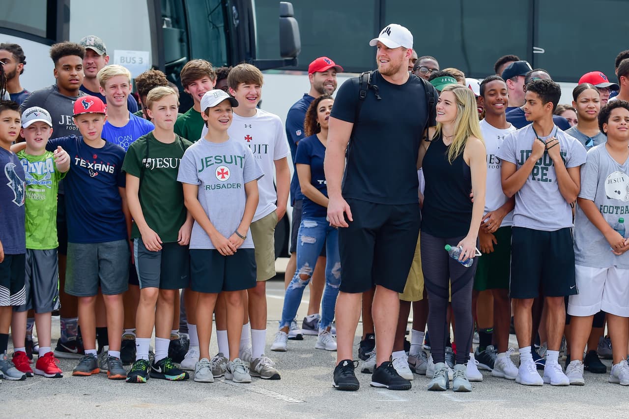 HOUSTON, TX - SEPTEMBER 03: Houston Texans defensive end J.J. Watt and his girlfriend, Houston Dash star, Kealia Ohai pose for a photo op before the press conference during the J.J. Watt and Houston Texans Hurricane Harvey relief effort on September 03, 2017 at the Methodist Training Center at NRG Park in Houston, TX. (Photo by Ken Murray/Icon Sportswire) (Icon Sportswire via AP Images)