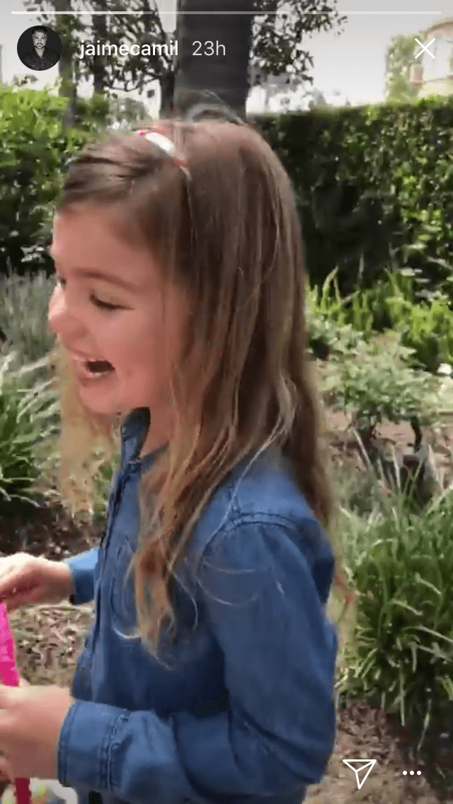 Elena ya tiene 6 años y habla muy bien en español e inglés.