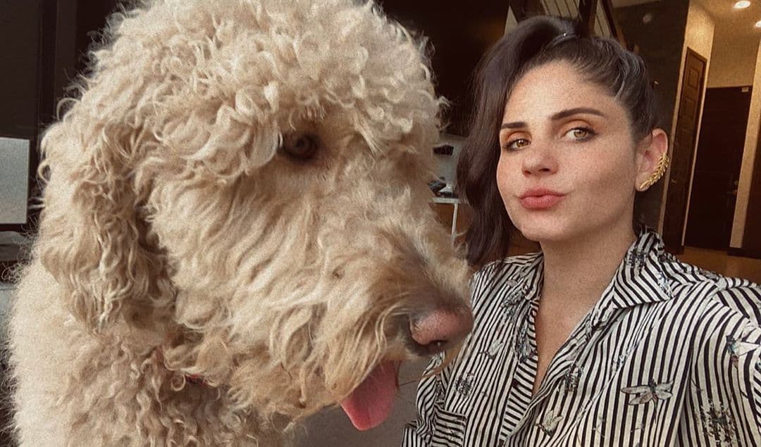 Astrid Rivera también nos mostró a esta belleza de perrito.