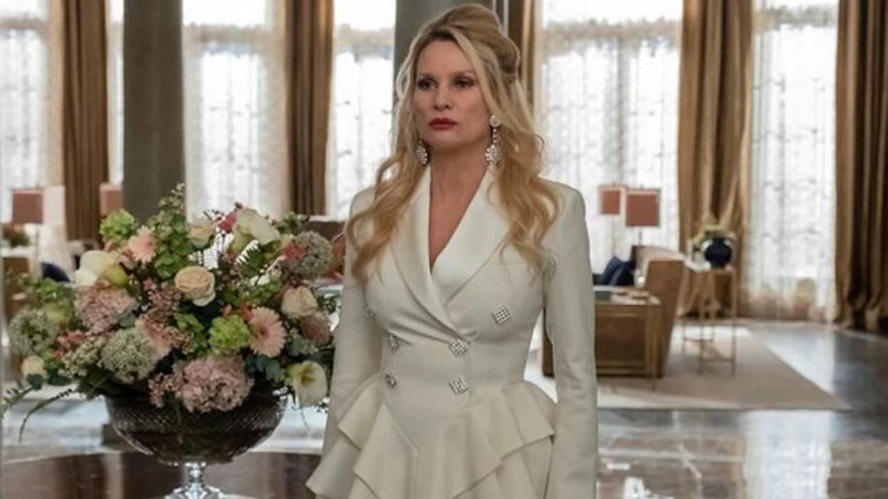 Aunque el caso terminó en juicio nulo, ella no renunció a la actuación y volvió para la serie 'Dinastía' en 2018, como Alexis Carrington. Actualmente tiene 58 años.