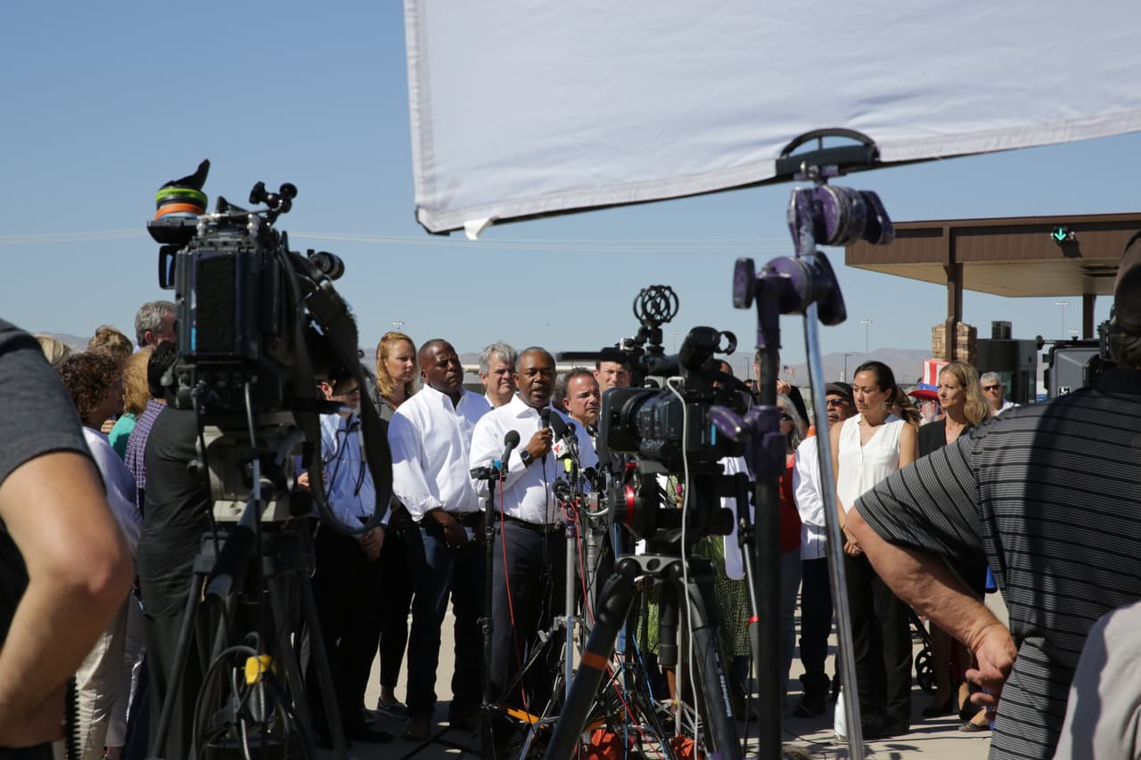 Alcaldes exigen al gobierno de Trump explicar cómo reunificará a niños y padres indocumentados