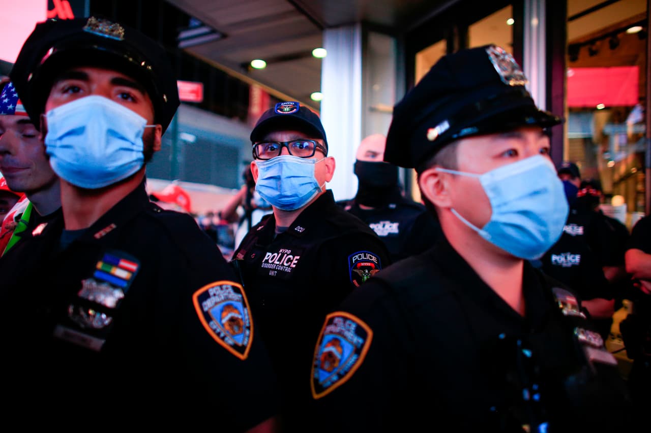 Policía de Nueva York advierte a sus oficiales que se preparen para protestas mientras se acerquen las elecciones