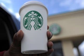 Starbucks invade Colombia, la tierra del café y de Juan Valdéz