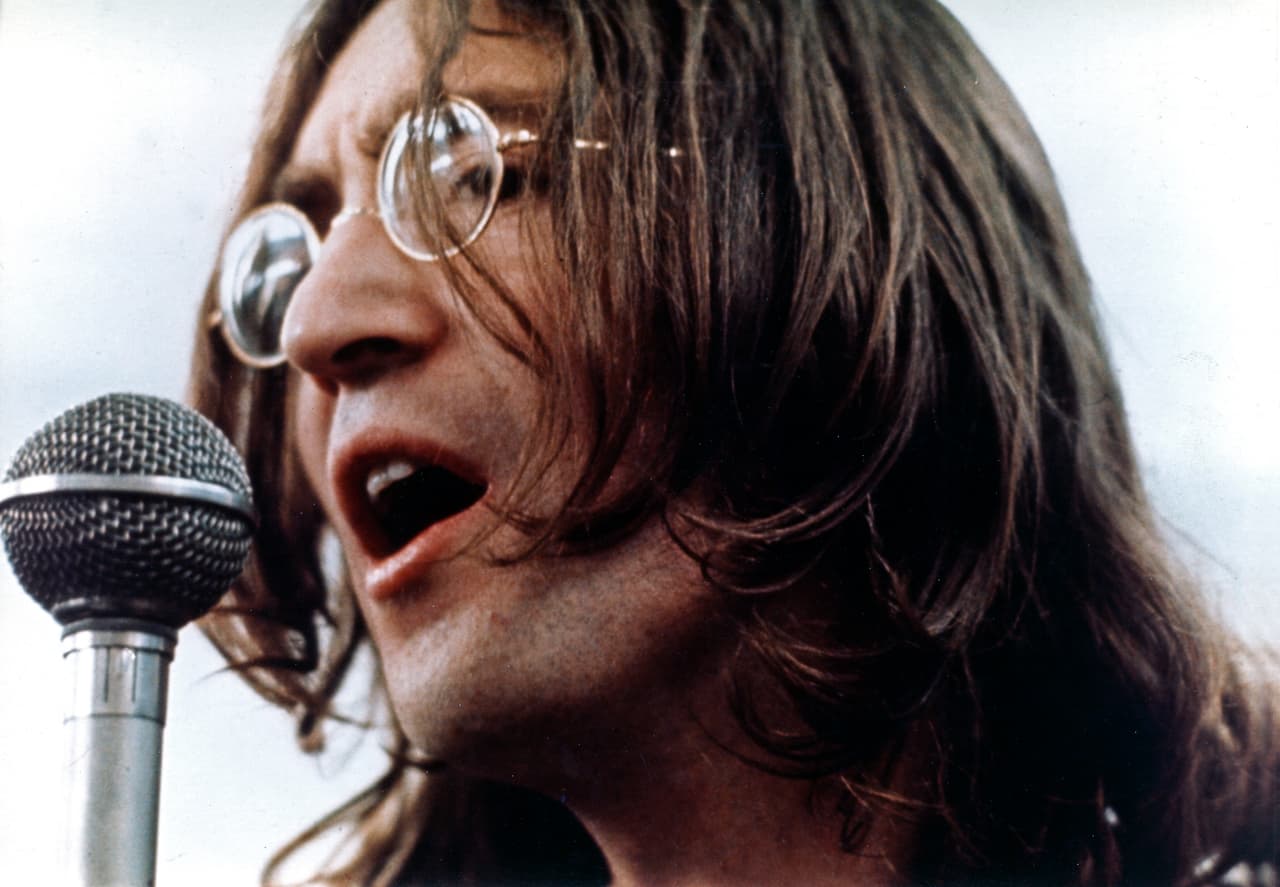 El mítico integrante de The Beatles,
<b> John Lennon</b>, ha recaudado este año más de 12 millones de dólares.