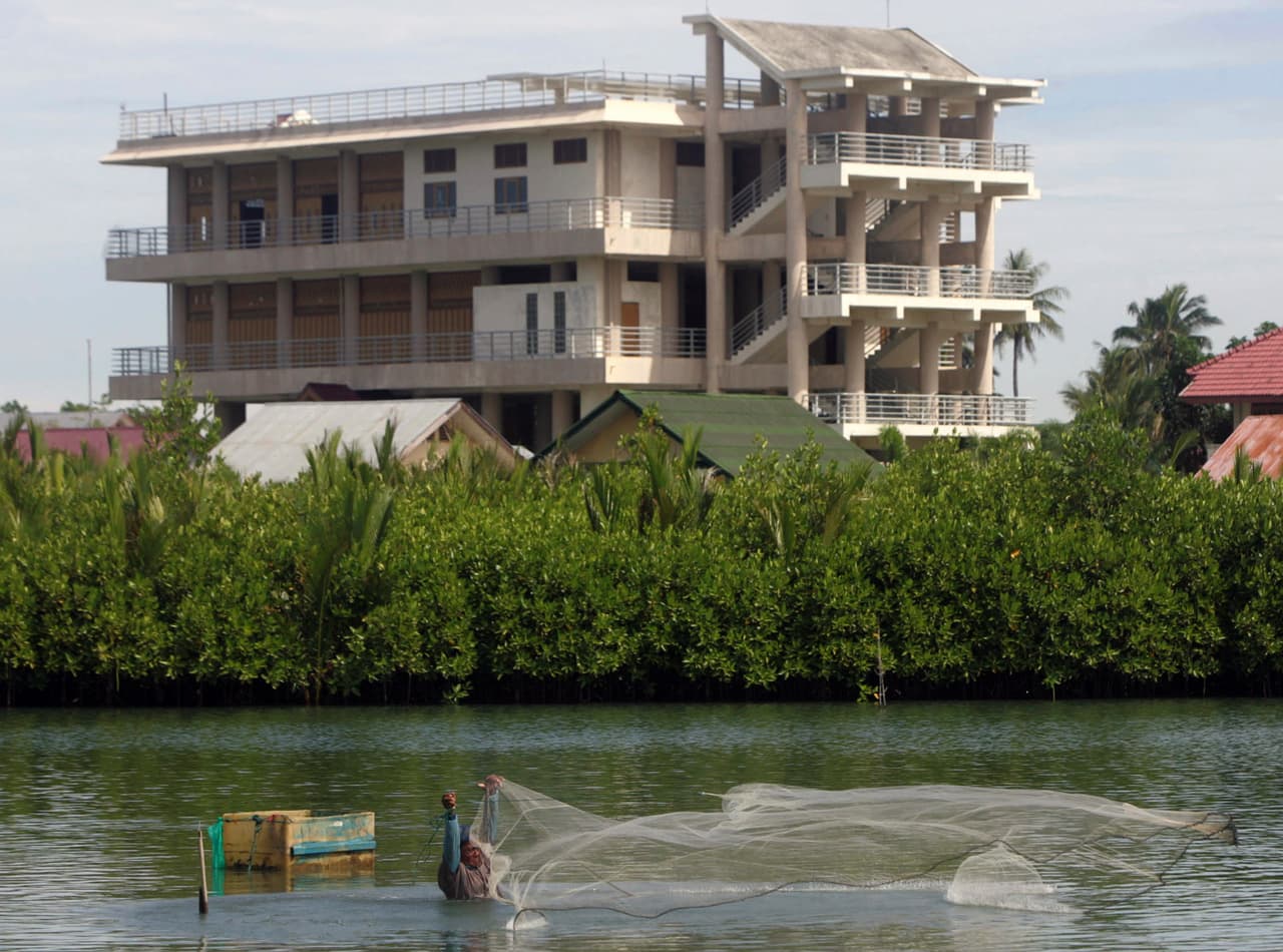 Las edificaciones costeras resistentes a terremotos son clave para escapar de un tsunami.