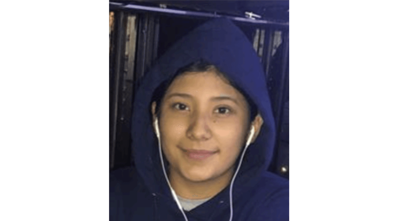 Buscan a adolescente latina desaparecida del barrio de Lawndale 