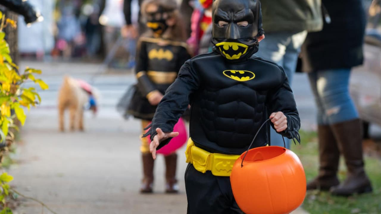 ¿Irás a pedir dulces por Halloween? Sigue estos consejos para evitar que tu celebración se convierta en tragedia