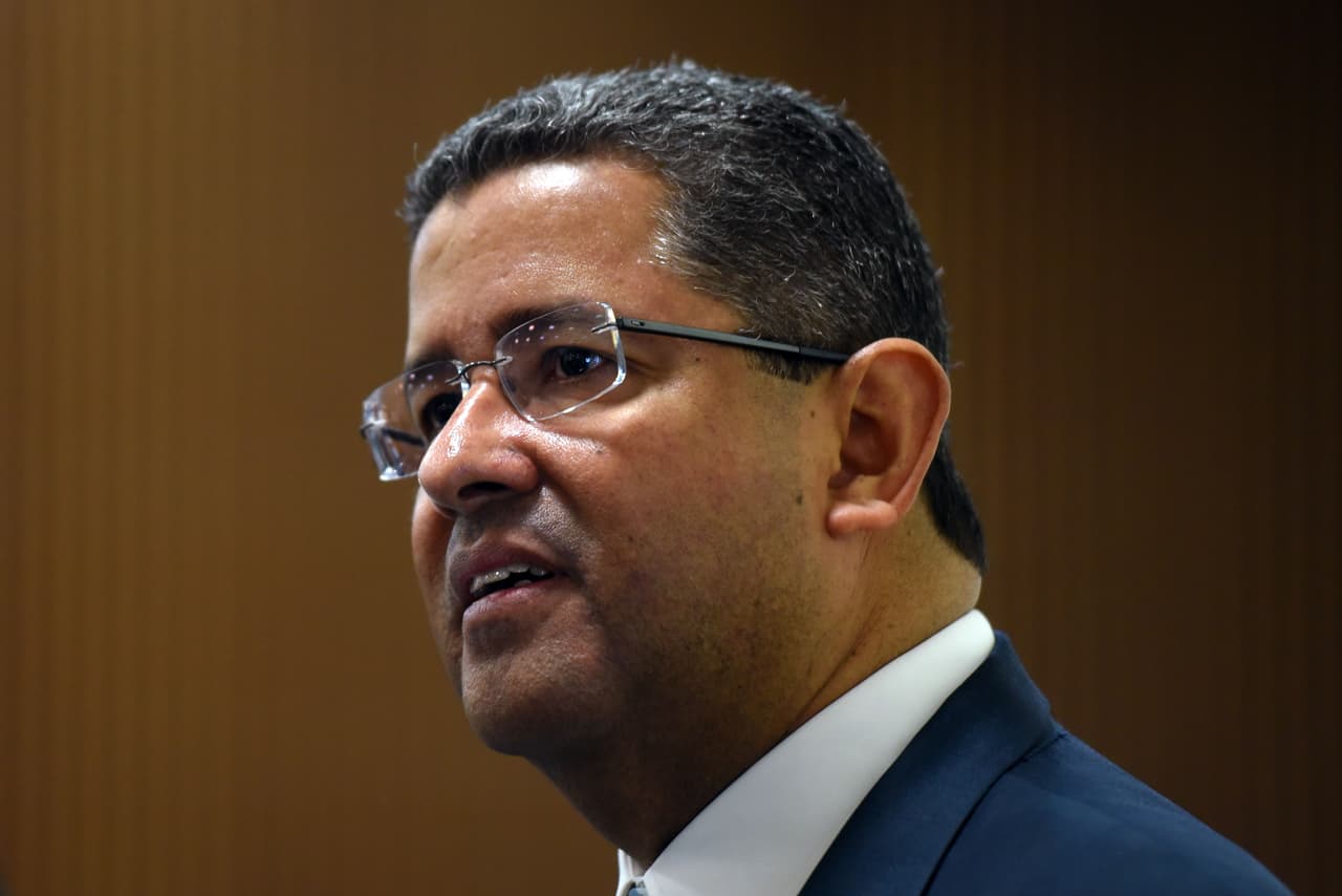 Ex presidente salvadoreño Francisco Flores seguirá bajo arresto domiciliario