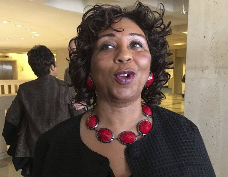 Una mujer que fue violada y obligada a casarse a los 11 años impulsa la prohibición del matrimonio infantil en Florida