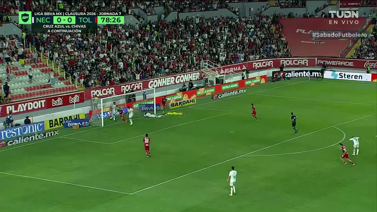 ¡TIRO ATAJADO! disparo por Jorge Díaz.