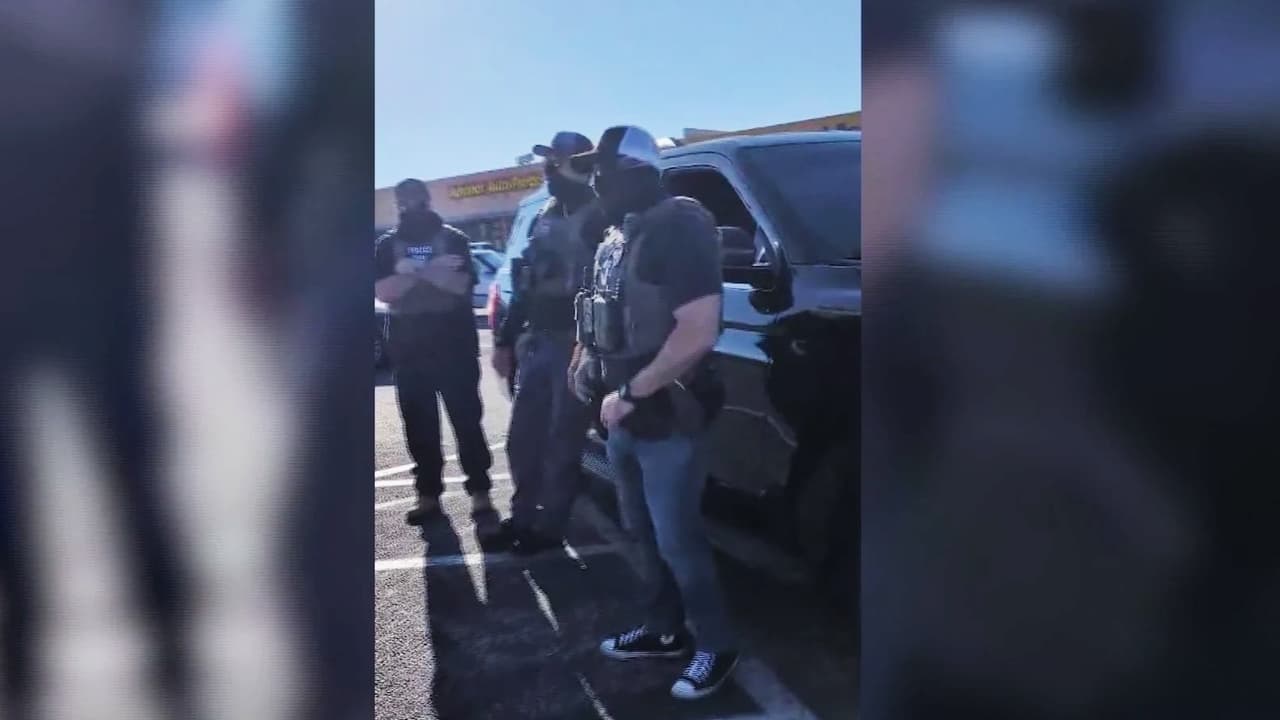 Captan operativo migratorio afuera de restaurante en San Antonio: hubo varios detenidos