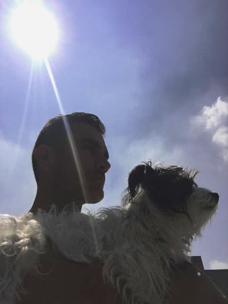 Comparten hermosos momentos juntos cuando David tiene tiempo para sacarlos a pasear.