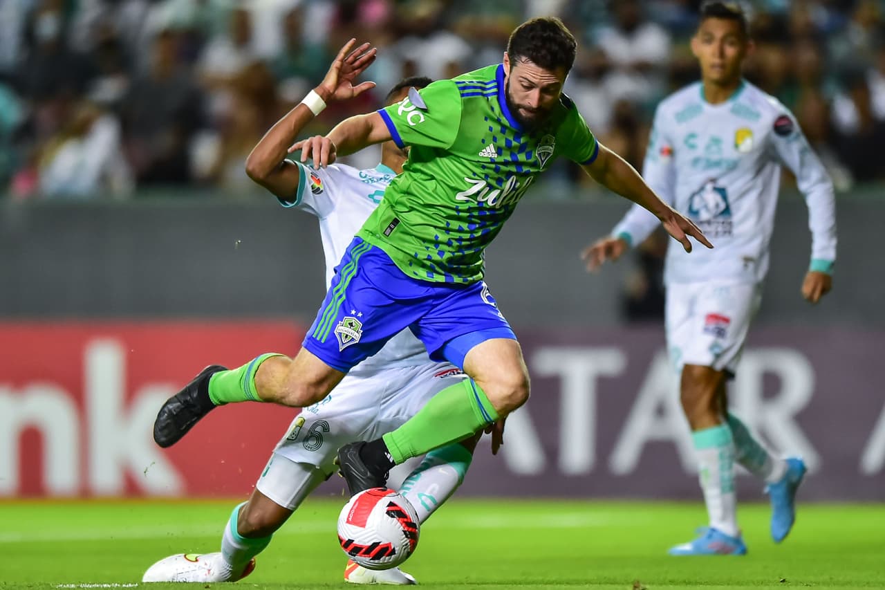 Al 47', un penal en contra de León complicaba en panorama y el colombiano Freddy Montero no perdonó para obligar a los locales a meter 5 goles para avanzar.