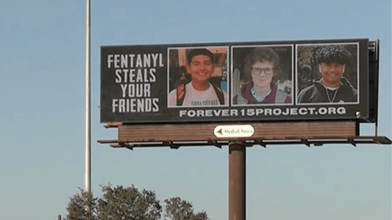 Reportan 7 estudiantes muertos por posible sobredosis de fentanilo en distrito escolar de Texas