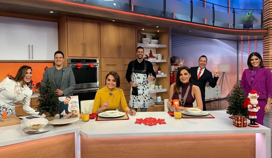 Aunque algunos de nosotros salieron a unas merecidas vacaciones, otros se quedaron y unos más vinieron al quite, para tener siempre lo mejor para ti.