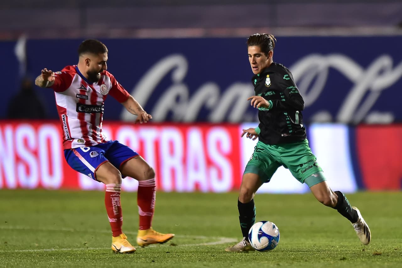 Un solitario gol de Nicolás Ibáñez al 15', Atlético San Luis vence 1-0 a Santos y suman tres unidades. Atlético San Luis se acerca a dos puntos de Santos, ya que llegan a 10 unidades y los Guerreros se quedan con 12.