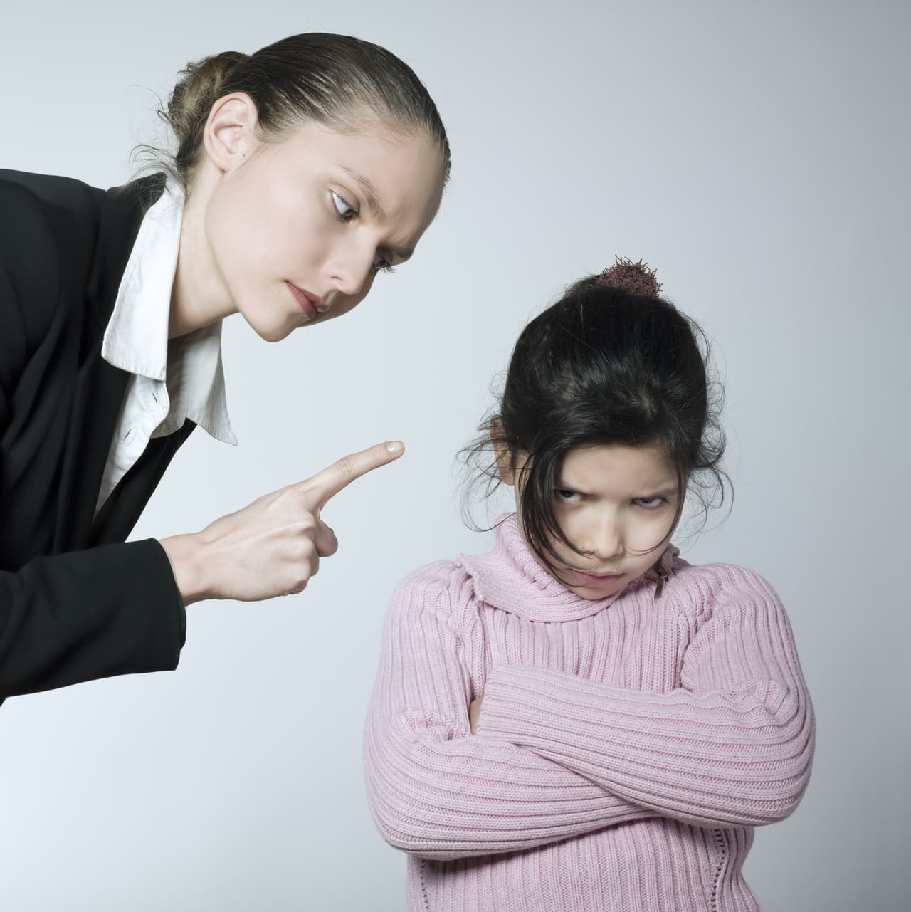 Y es que no sólo serán los niños los que llegan a tu vida, también está ese “ex” que sin duda tendrá una gran influencia en tu núcleo familiar y a veces no de la mejor manera.
<br>