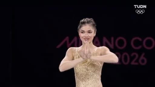 ¡Waka Waka! Con todo y pasos de Shakira, se eleva la temperatura en la gala