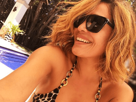 Nuestra conductora adora los lentes de sol y el verano es la temporada ideal para lucirlos.