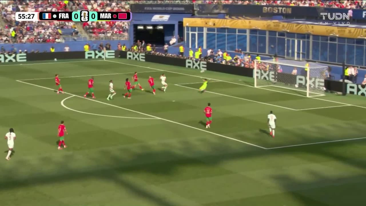¡Mbappé la vuela! Francia sigue sin romper el cero