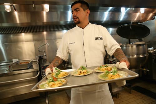 Aarón Sánchez es uno de los chefs hispanos más reconocidos de Nueva York.