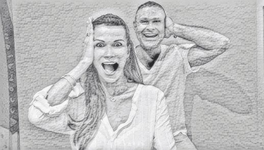 La pareja está a días de darle la bienvenida a su segundo hijo (el quinto para el conductor), pero eso no impidió que salieran a divertirse un rato.