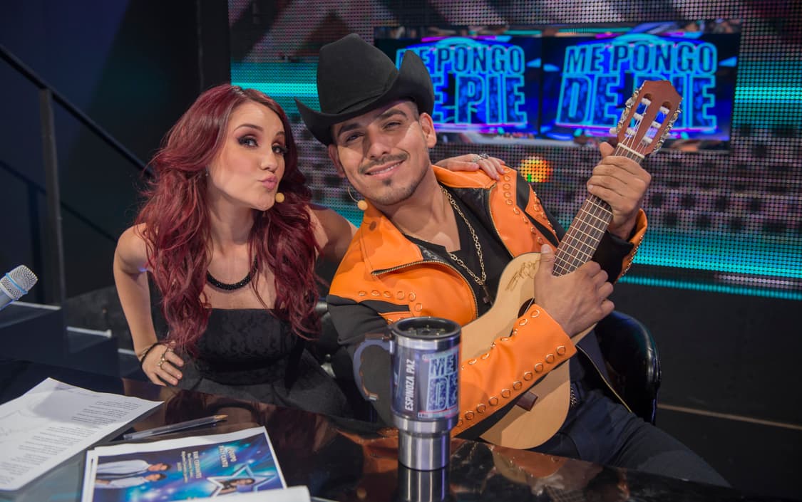 No todo es estrés y tensión en Me Pongo de Pie, a veces tanto jueces, capitanes, familias y conductoras se divierten bromeando o tomándose fotos. Todo esto pasó en el detrás de cámaras del cuarto show.