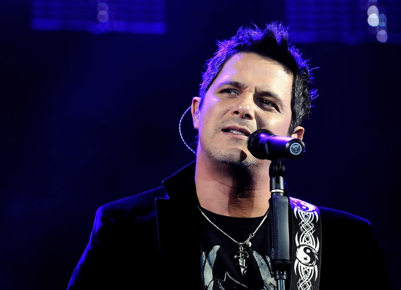 Sanz y su equipo de abogados presentaron un recurso de inconformidad para tratar de invalidar la demanda en Florida, alegando que existía una 
<b>serie de acuerdos que firmaron antes de su matrimonio</b>.
<br>