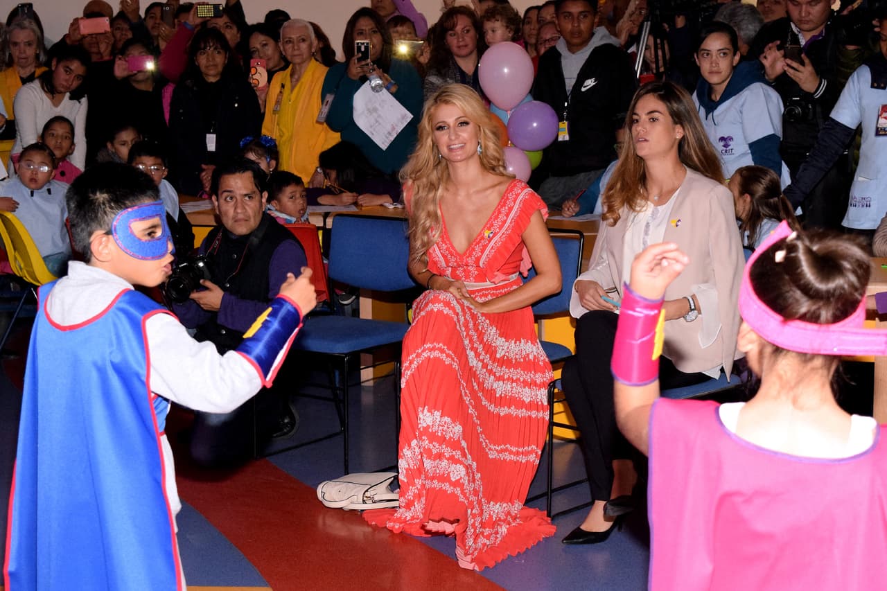 Le dieron un pequeño show.