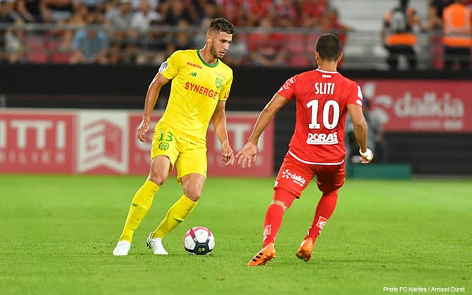 Hasta el momento ha disputado tres partidos y poco a poco se va ganando la titularidad.