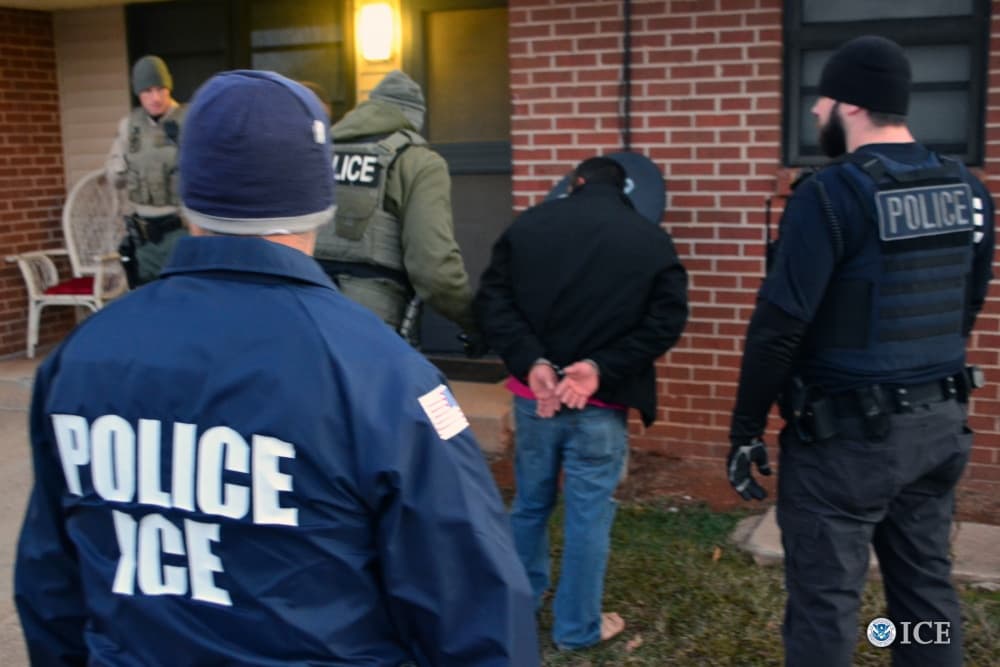 Arresto durante operativo de ICE en Atlanta el 9 de febrero.