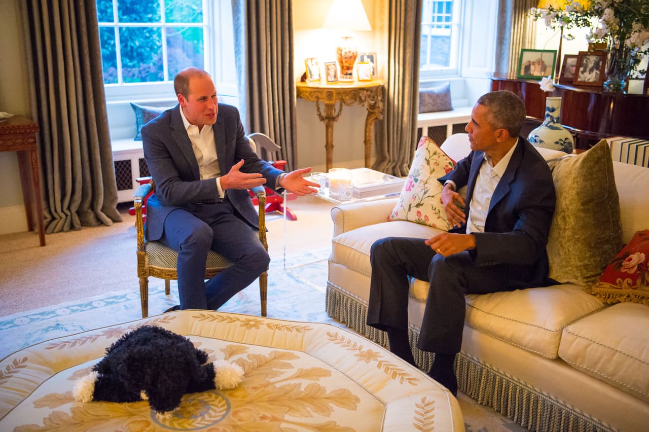 El Duque de Cambridge y el Presidente de Estados Unidos charlando.