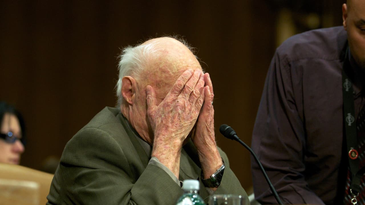 Policía de Bakersfield explica como detectar, prevenir y reportar el abuso de ancianos