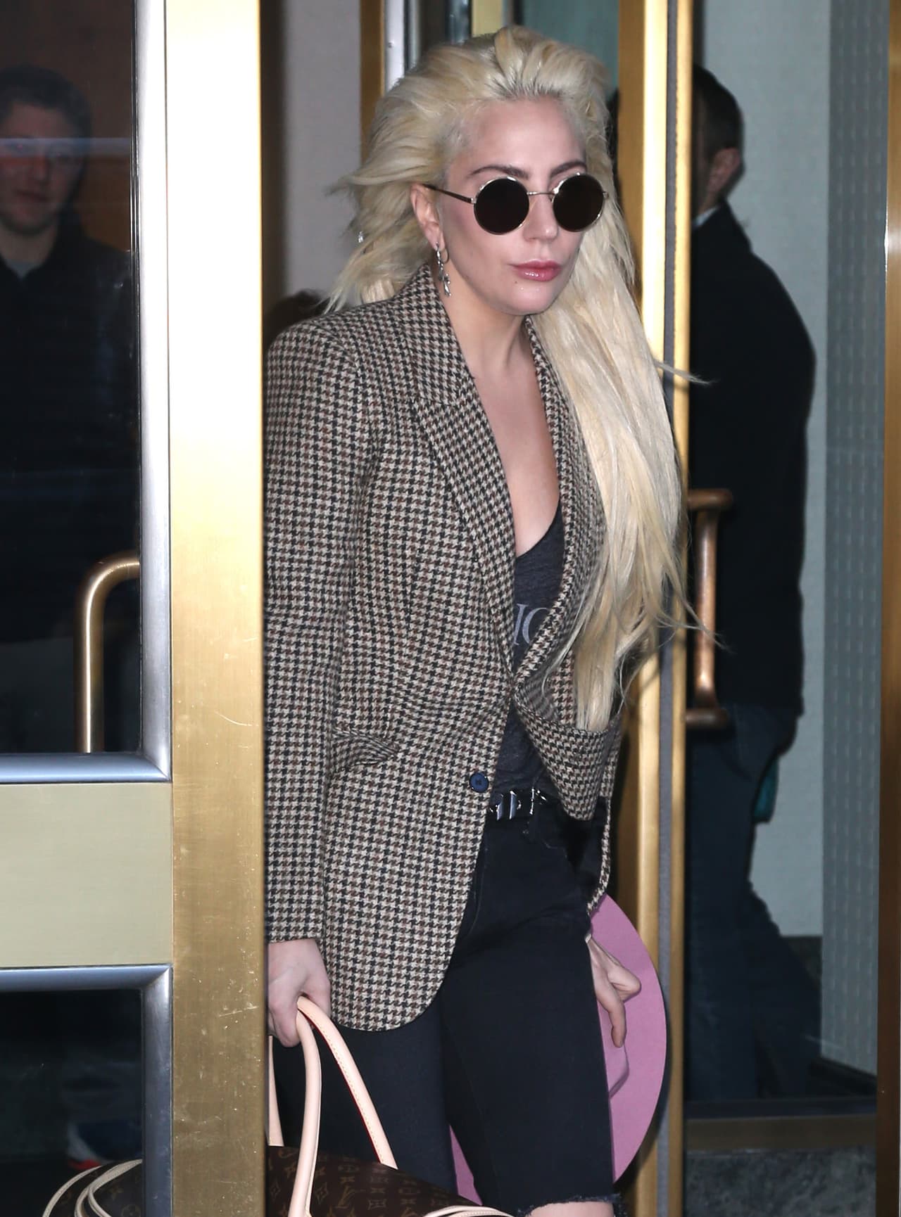 No se trata de un nuevo novio, ni que haya regresado con su ex Taylor Kinney.