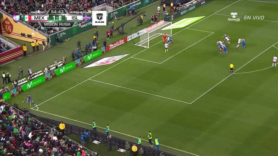Tiro de esquina para Iceland
