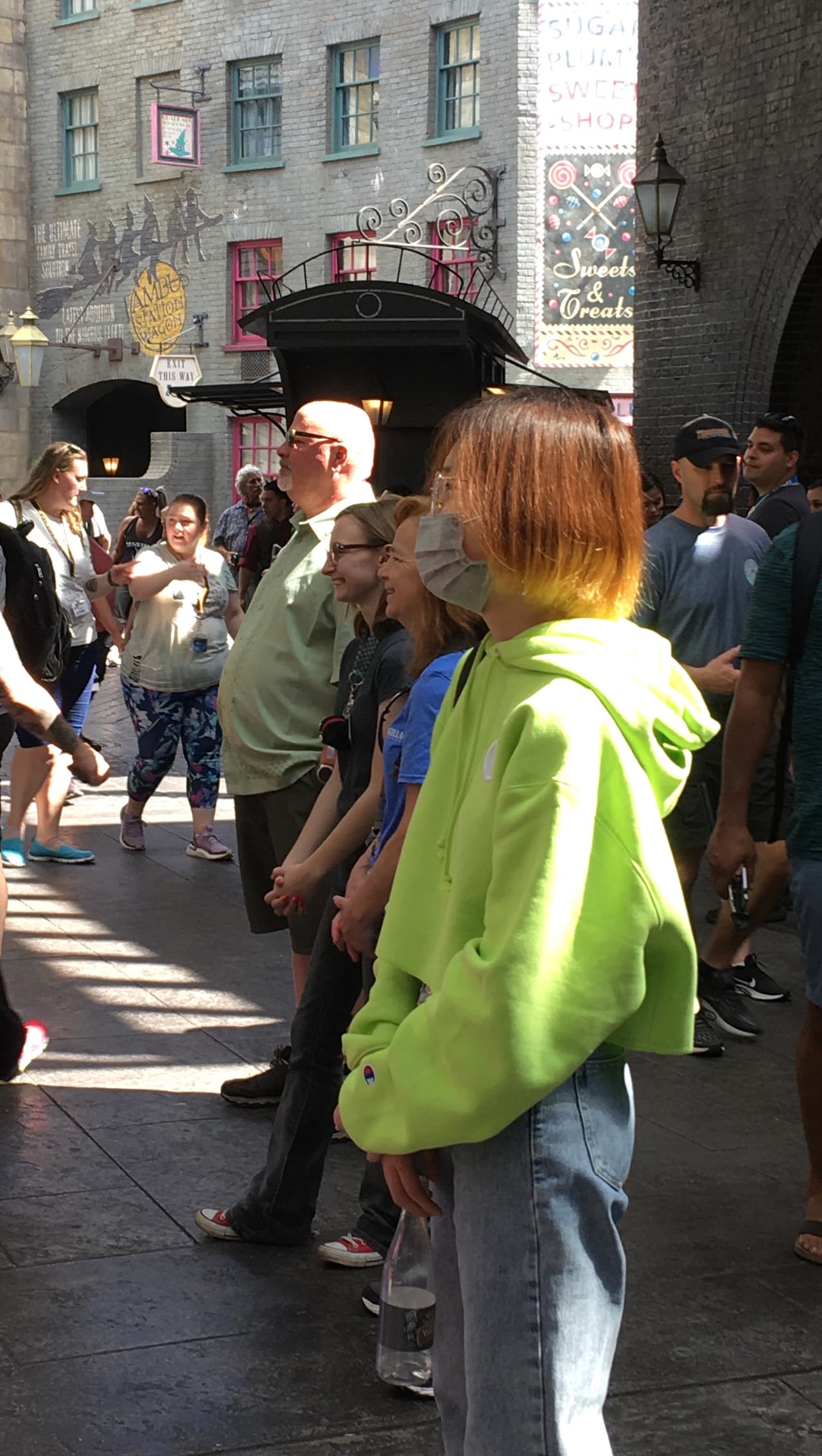 Además la limpieza de las superficies de alto contacto es constante, según informó el parque.
<br>