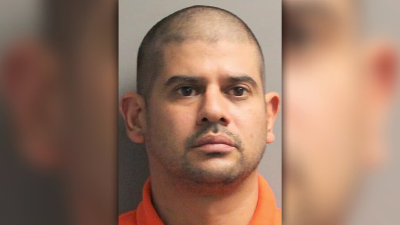 Piden ayuda ciudadana para localizar a este reo que escapó de las autoridades en el centro de Houston