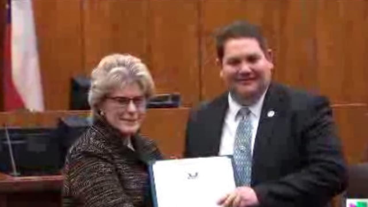 Reconocen a autoridades contribuyeron a combatir las pandillas en San Antonio