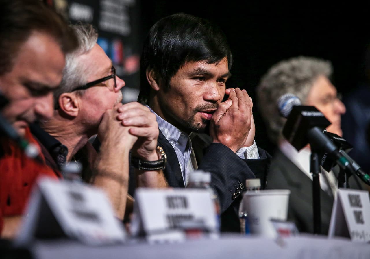 “Hicimos una gran preparación en Filipinas y cerramos fuerte en Los Ángeles. Manny está en buena forma, quizá es su última pelea, pero está muy bien, listo para el combate. Su trabajo ha sido muy bueno. Quiero desearle a Timothy Bradley mucha suerte”, Freddie Roach.