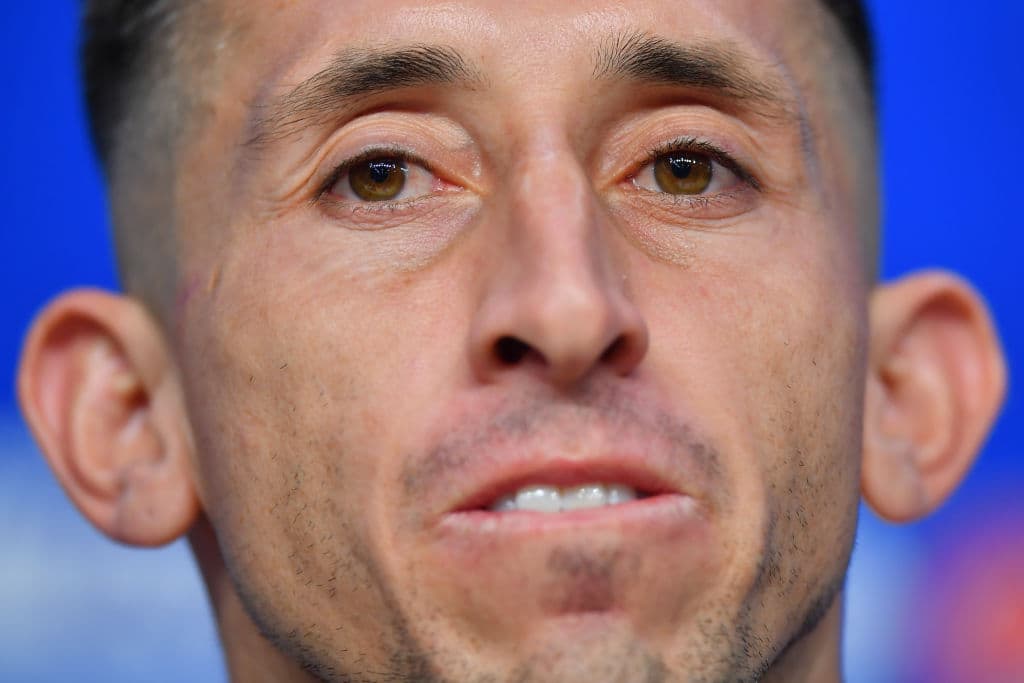 Una rinoplastia funcional y una otoplastia fueron los procedimientos médicos que tuvo Héctor Herrera.