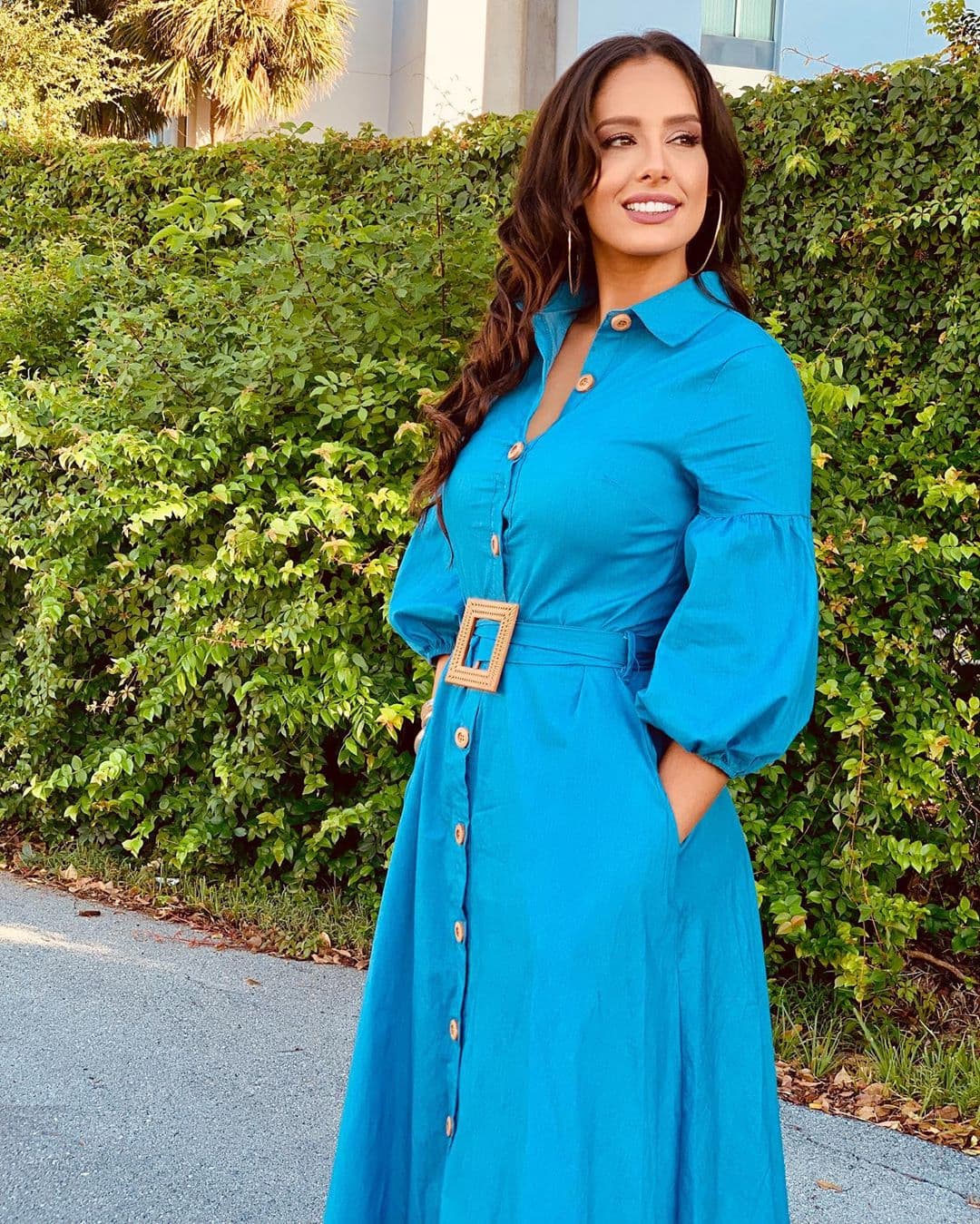 Ambas conductoras son versátiles y no les da miedo tomar riesgos con su cabellera para sentirse bellas, cómodas y seguras.